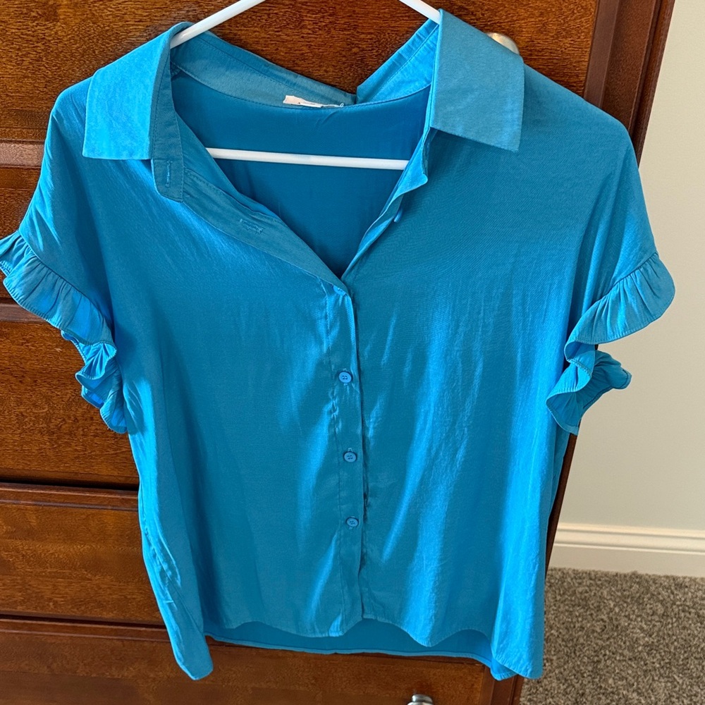 Women's Teal Short-Sleeve Button-Down Ruffle Shirt